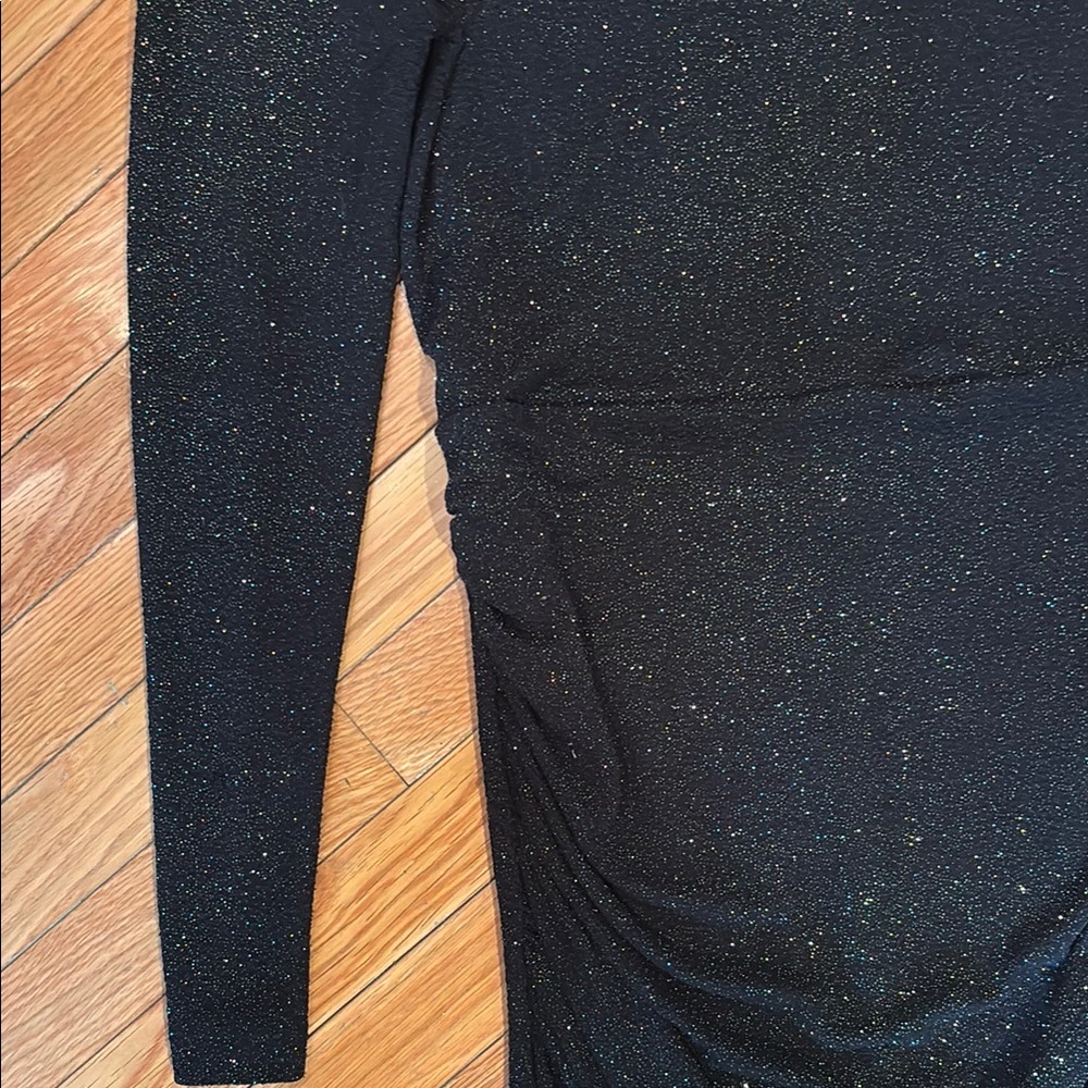 Elegant Black Long Sleeve Glitter Dress - Picture 6 of 10